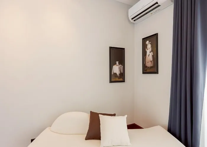 187海天盛筵独栋泳池别墅 Bangkok